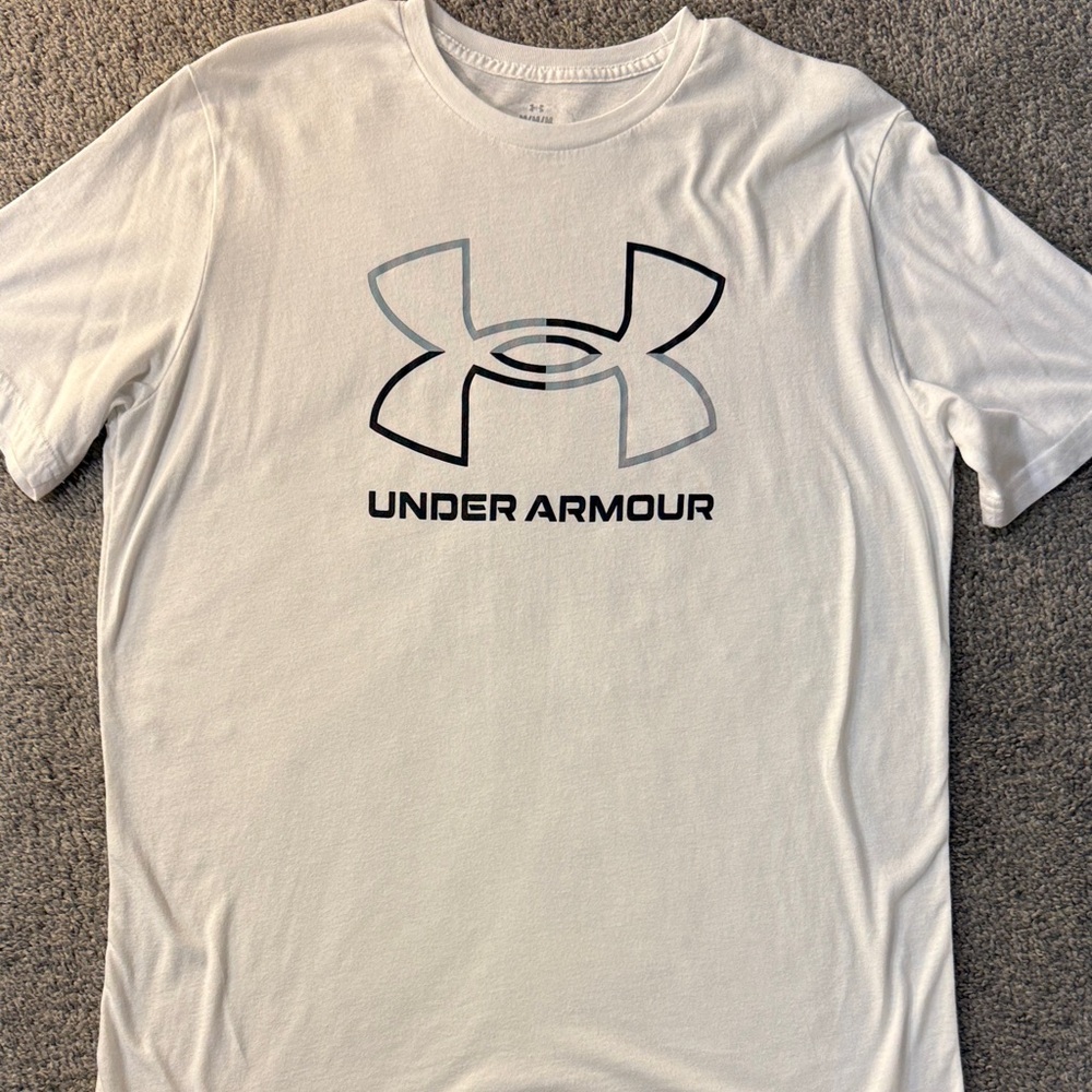 Under Armour White Short Sleeve Tee